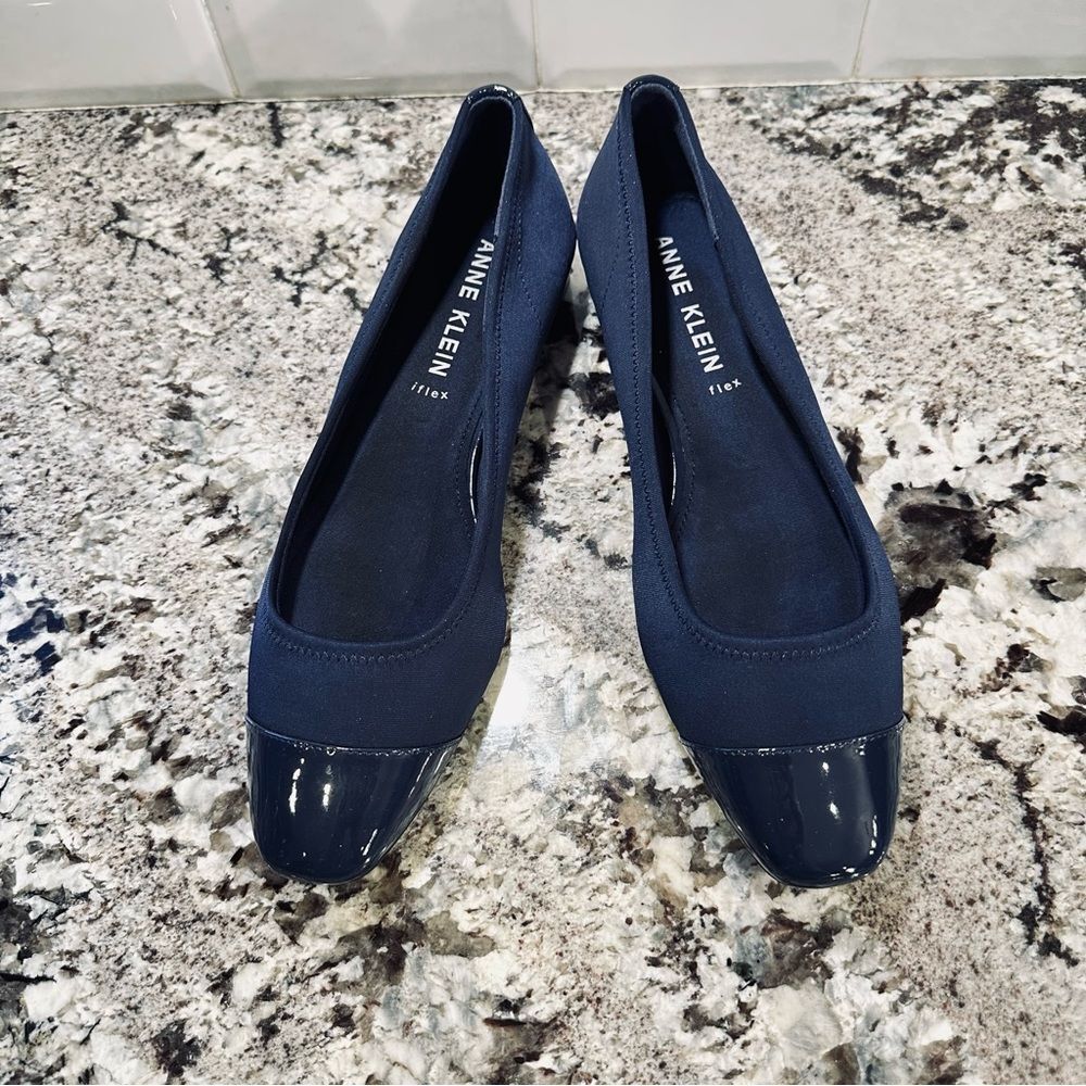 Ann Klein Flats Size 11